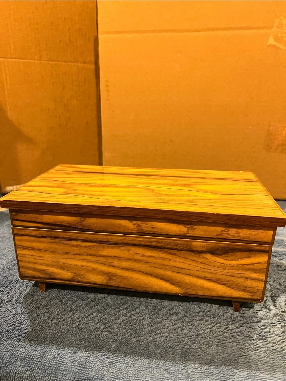 Wood Grain Jewelry Box & Music Box